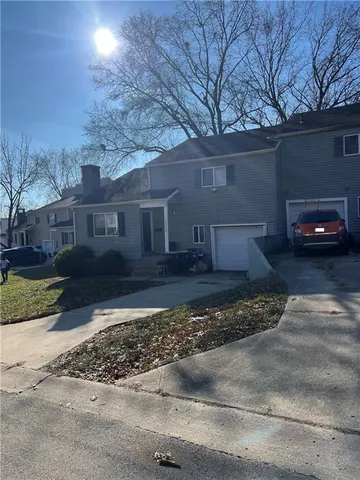 $965,000 | 1726 East 97th Street, Kansas City, MO 64131