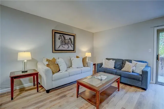 $965,000 | 1726 East 97th Street, Kansas City, MO 64131