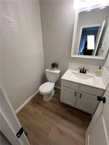 $965,000 | 1726 East 97th Street, Kansas City, MO 64131