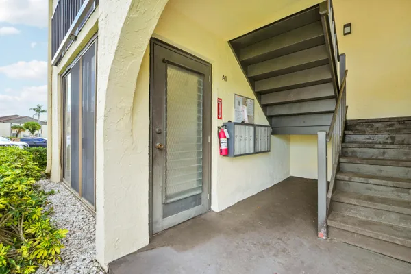 $1,650 | 5900 Whispering Pine Way, Unit A1, Greenacres, FL 33463