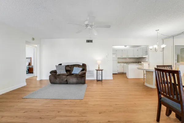 $1,650 | 5900 Whispering Pine Way, Unit A1, Greenacres, FL 33463
