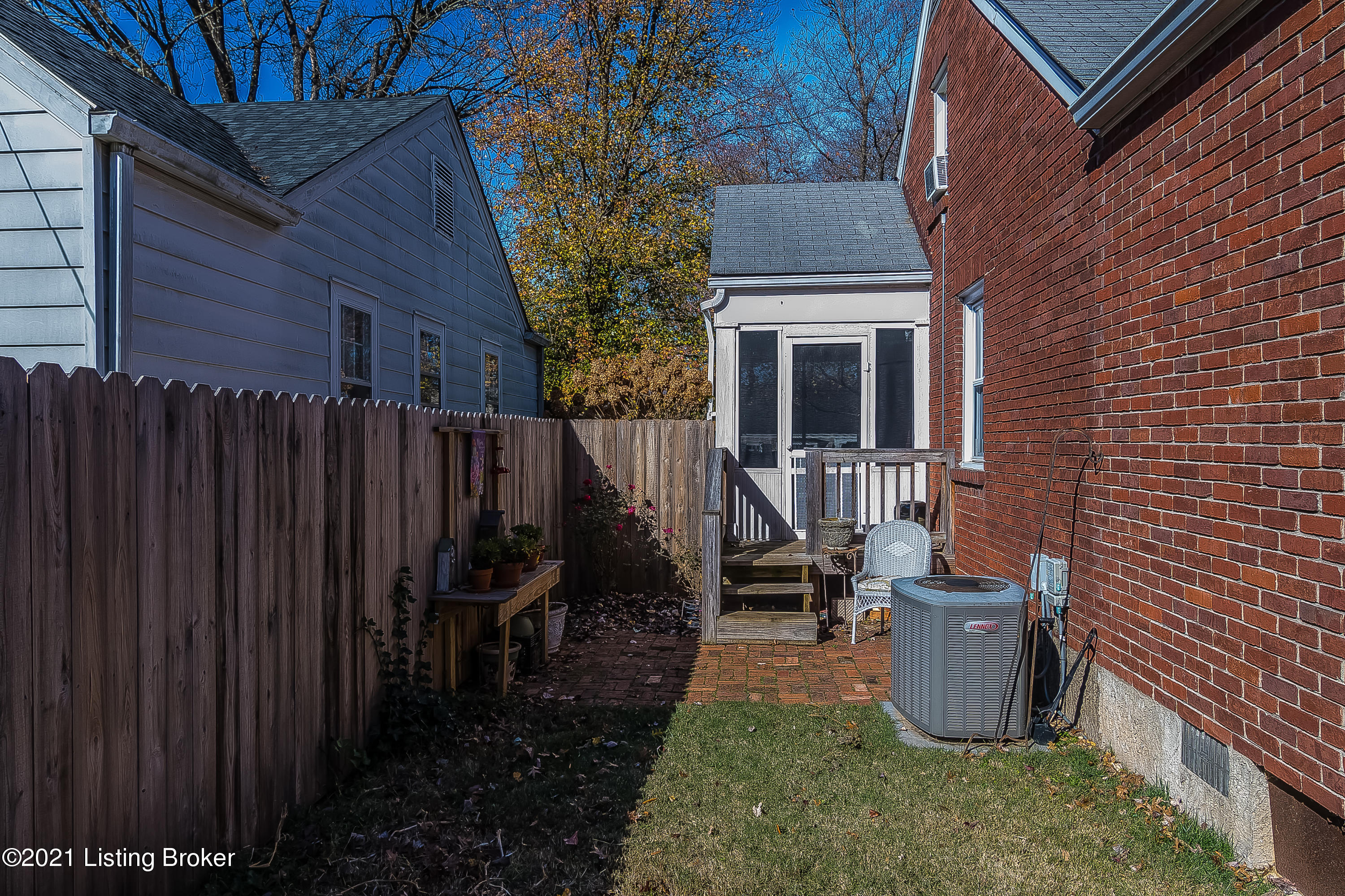 4108 Springhill Road Louisville, KY 40207 - Photo 29 of 31 DSC_2114
