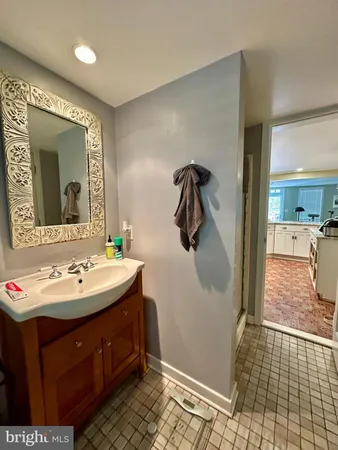 $2,400 | 72 West Ferry Street, New Hope, PA 18938