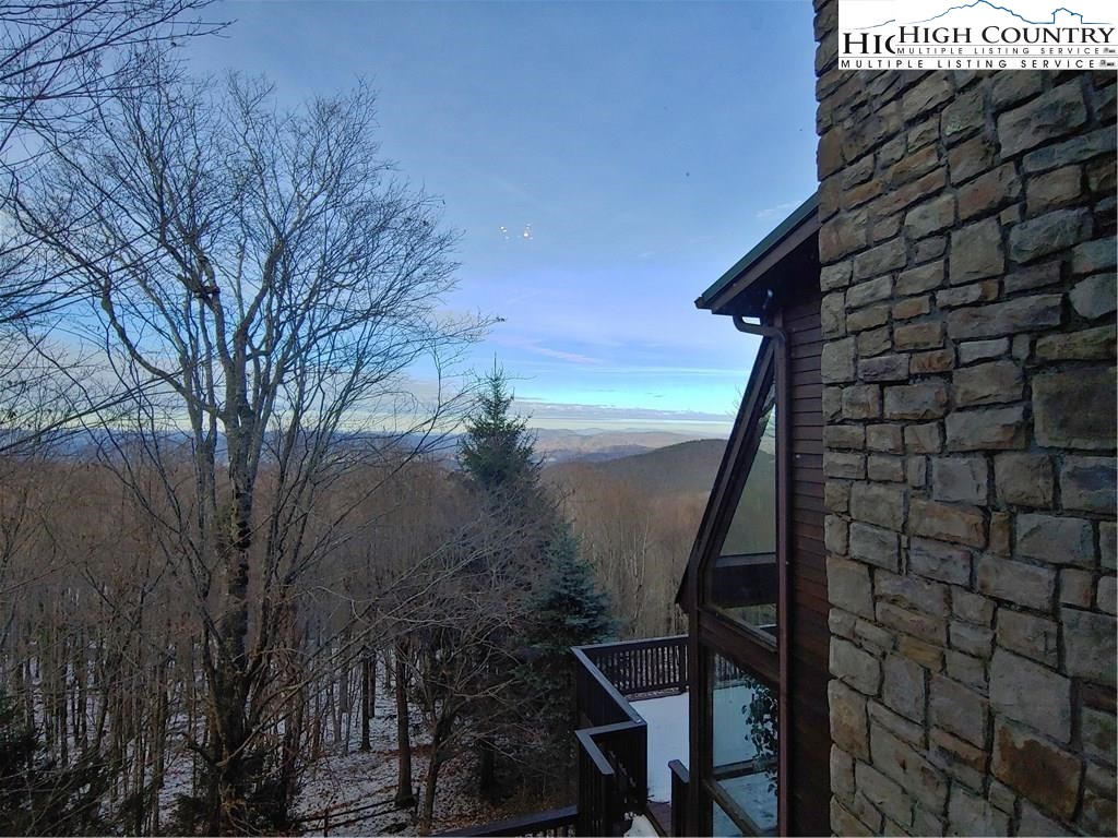 122 Grassy Gap Loop Road Beech Mountain, NC 28604 - Photo 24 of 44 Gallery Image 24