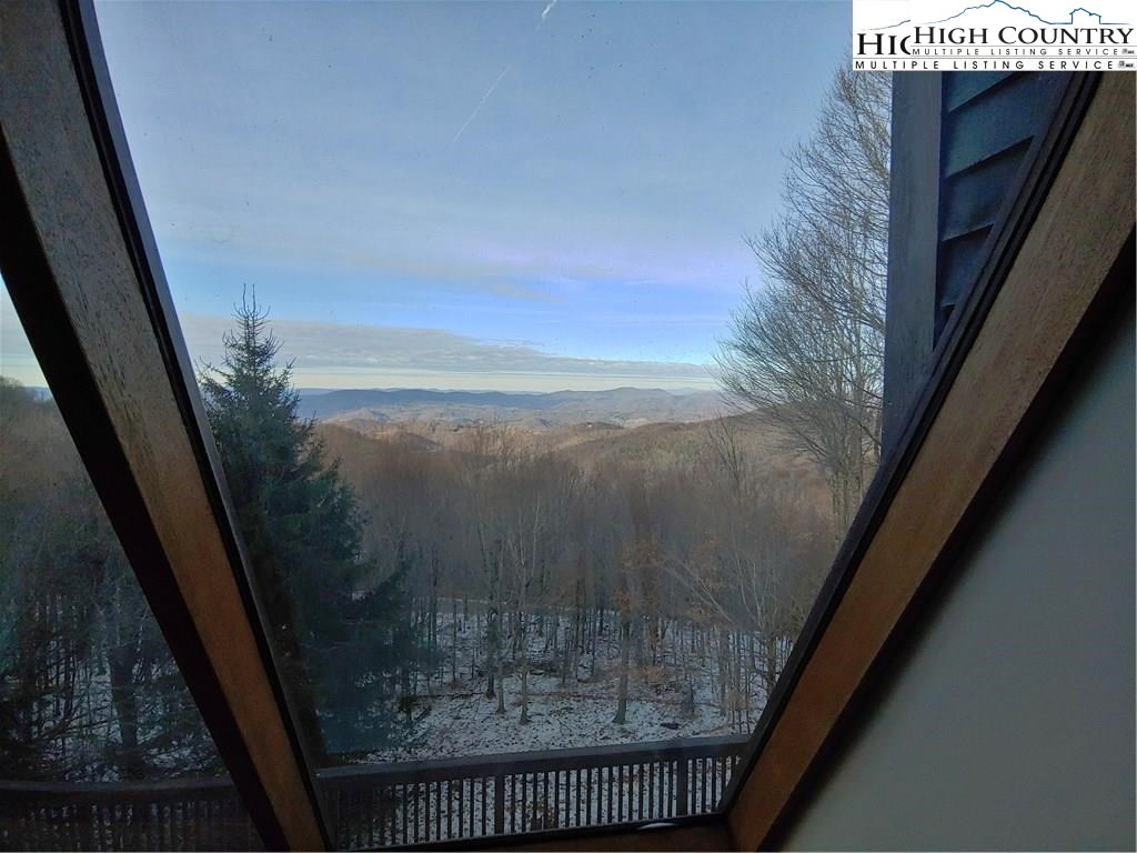 122 Grassy Gap Loop Road Beech Mountain, NC 28604 - Photo 35 of 44 Gallery Image 35