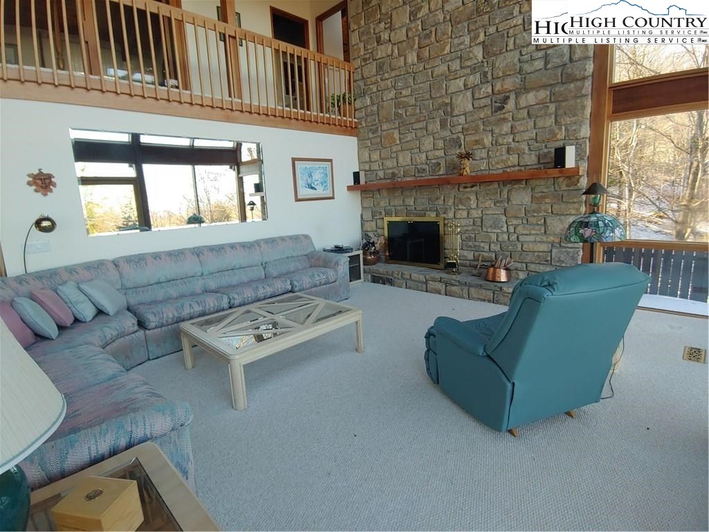 122 Grassy Gap Loop Road Beech Mountain, NC 28604 - Photo 5 of 44 Gallery Image 5
