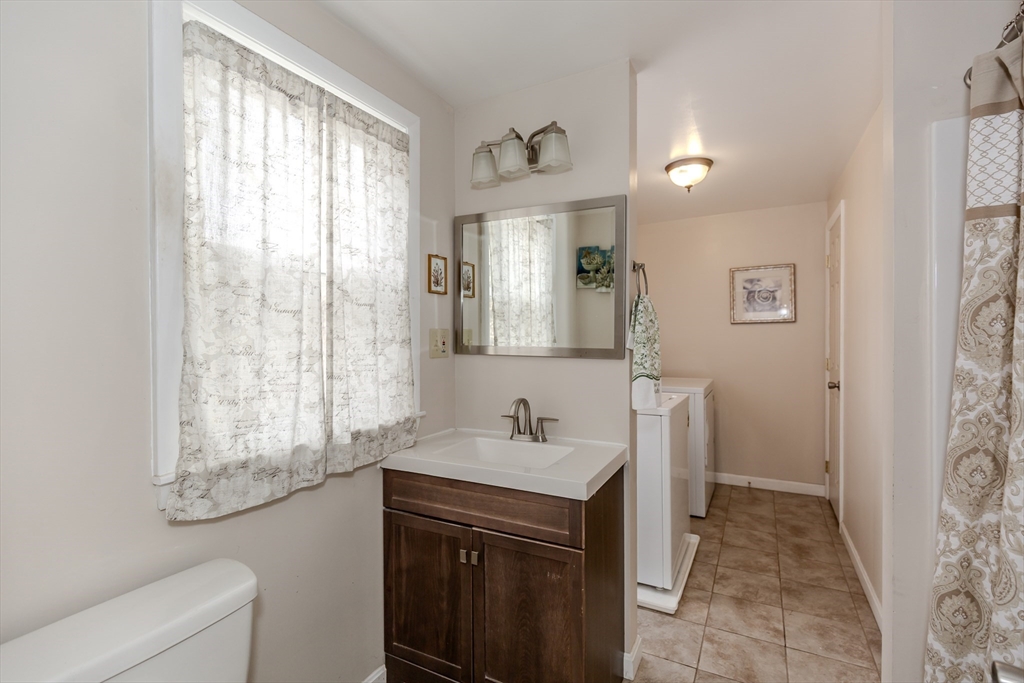 310 Mendon Road Attleboro, MA 02703 - Photo 15 of 34 Gallery Image 15
