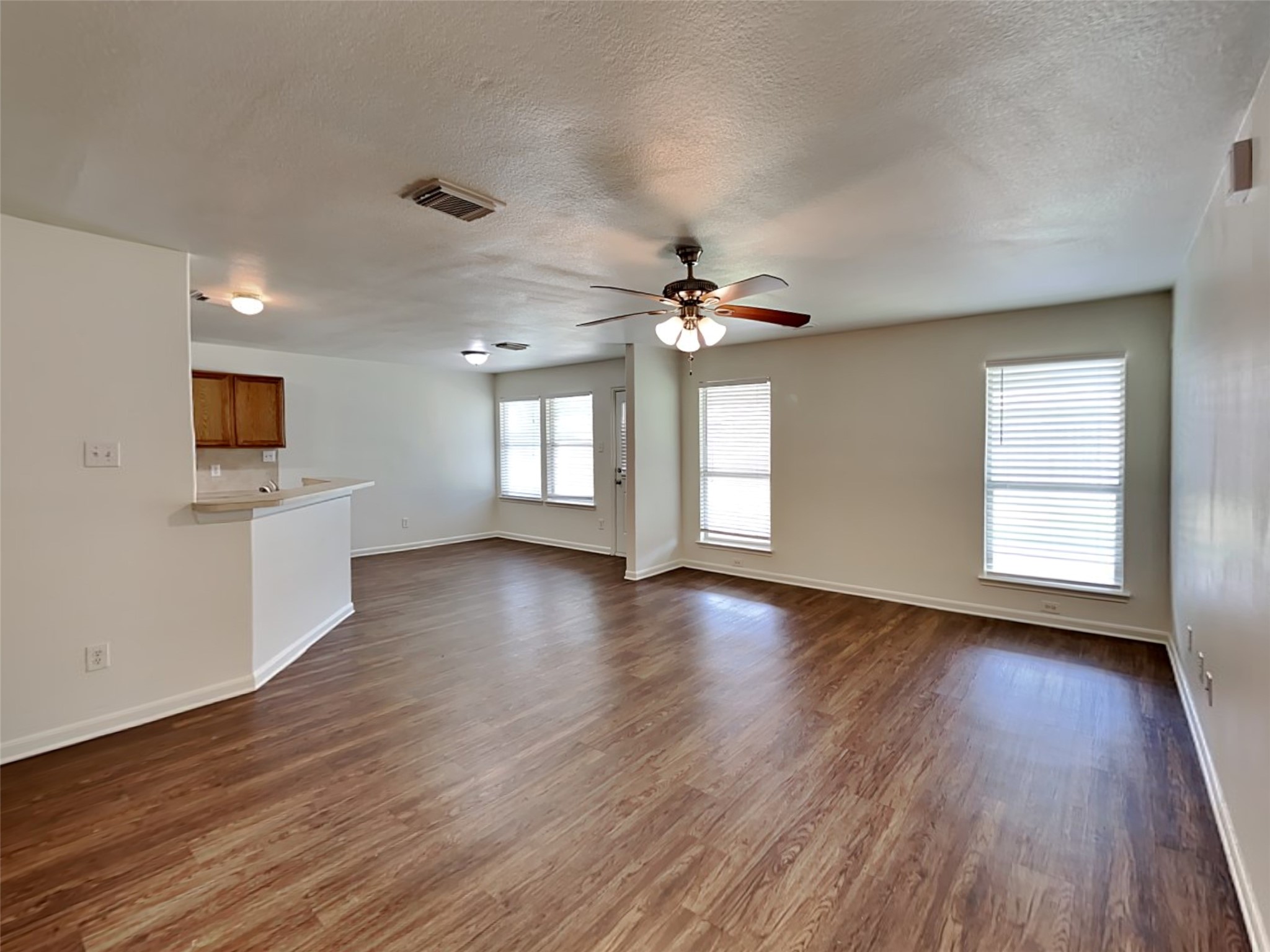 3915 Ridge Canyon Road Baytown, TX 77521 - Photo 4 of 19