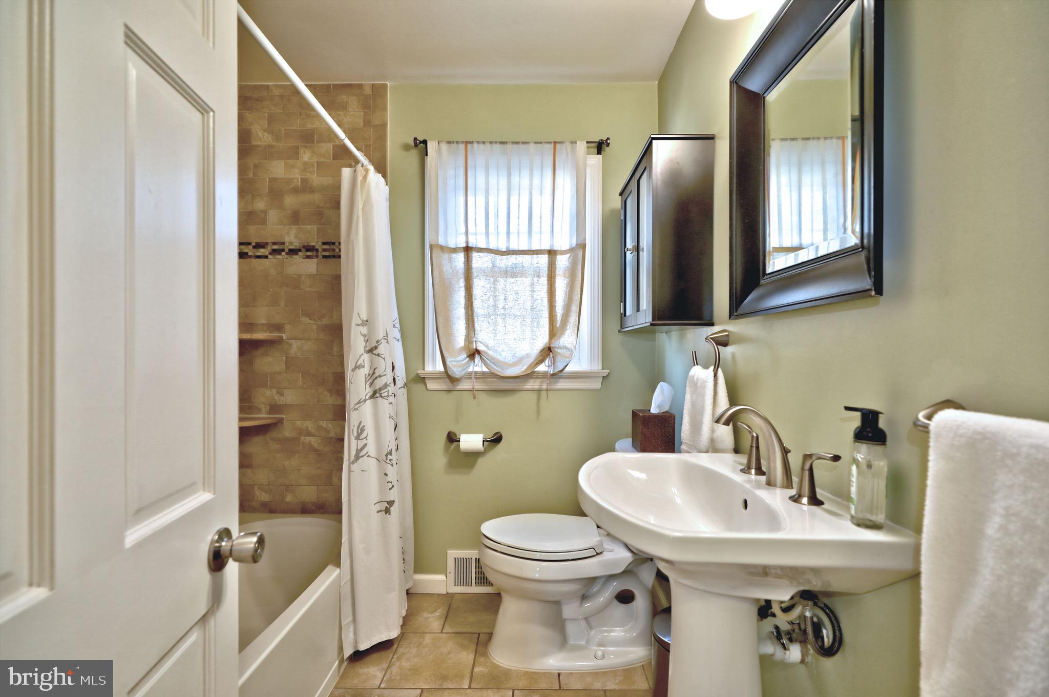 1017 Oakwood Road Haddonfield, NJ 08033 - Photo 22 of 46