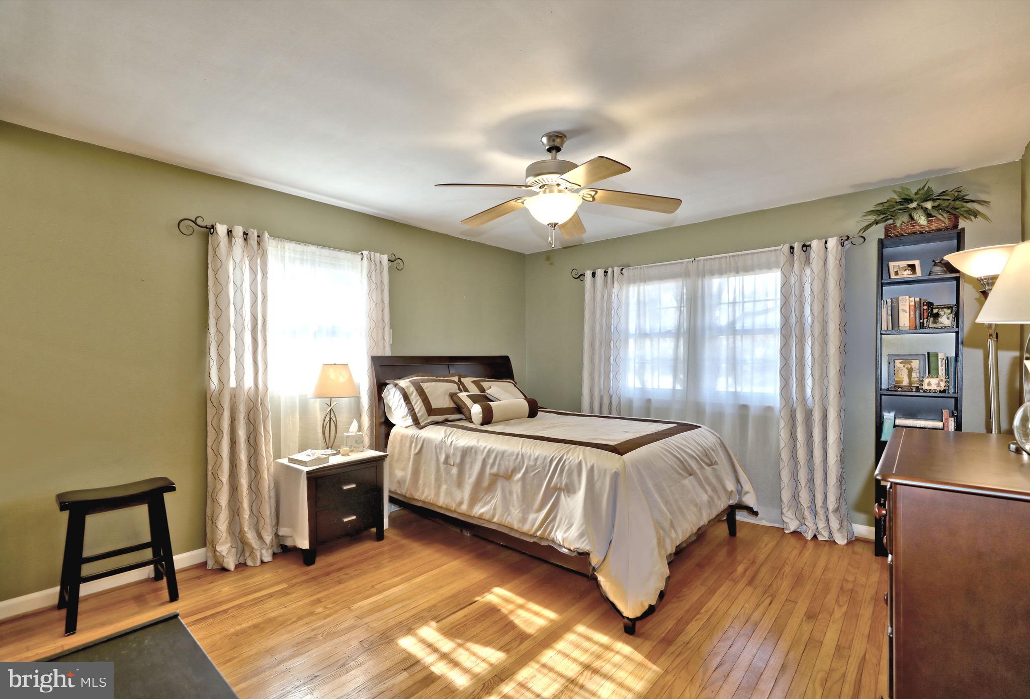 1017 Oakwood Road Haddonfield, NJ 08033 - Photo 5 of 46