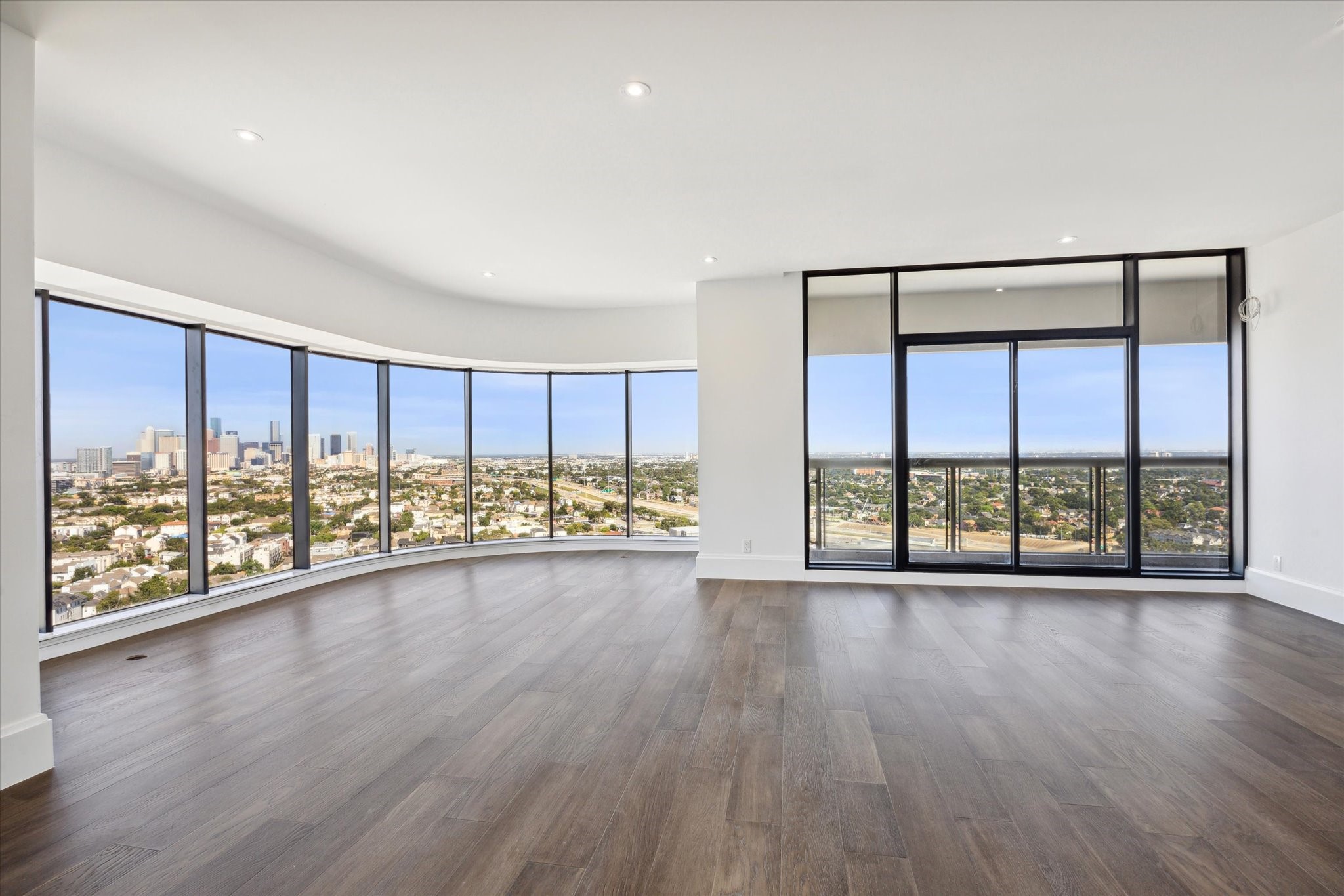 1701 Hermann Drive, Unit 27CE Houston, TX 77004 - Photo 13 of 45