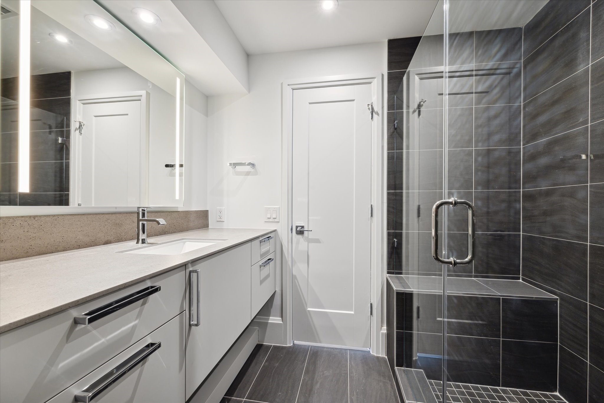 1701 Hermann Drive, Unit 27CE Houston, TX 77004 - Photo 25 of 45