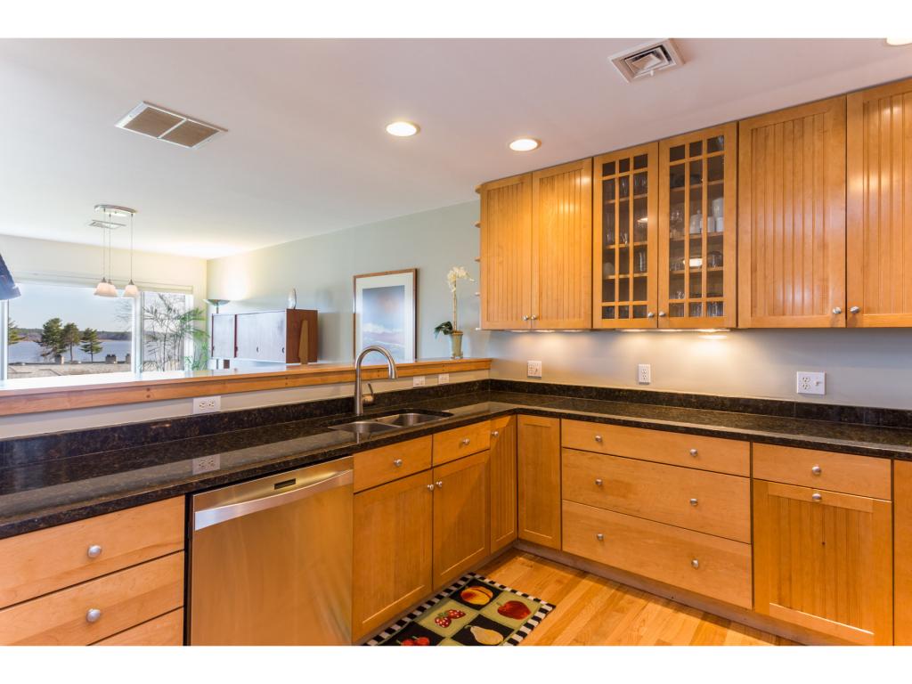 225 Cushing Road, Unit 225 Newmarket, NH 03857 - Photo 3 of 36