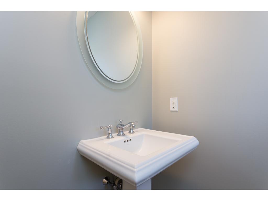 225 Cushing Road, Unit 225 Newmarket, NH 03857 - Photo 21 of 36