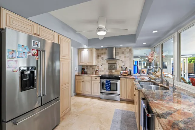 $7,800 | 6251 Northeast 19th Terrace, Fort Lauderdale, FL 33308