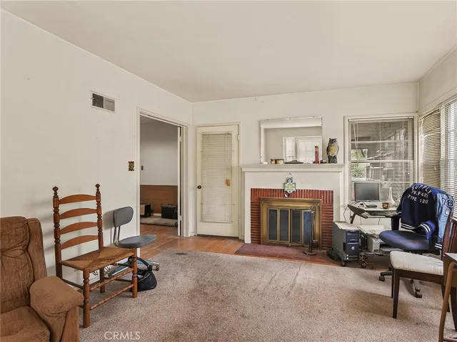 $1,389,983 | 441 Dartmouth Road, Burbank, CA 91504