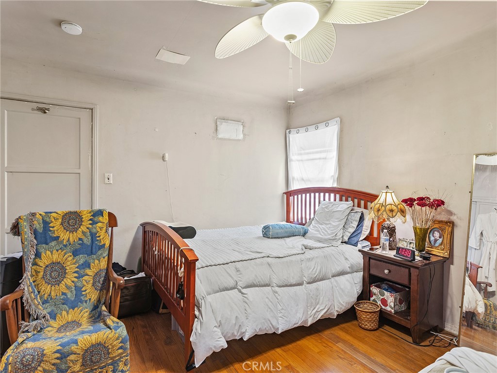 441 Dartmouth Road Burbank, CA 91504 - Photo 18 of 34 Bedroom