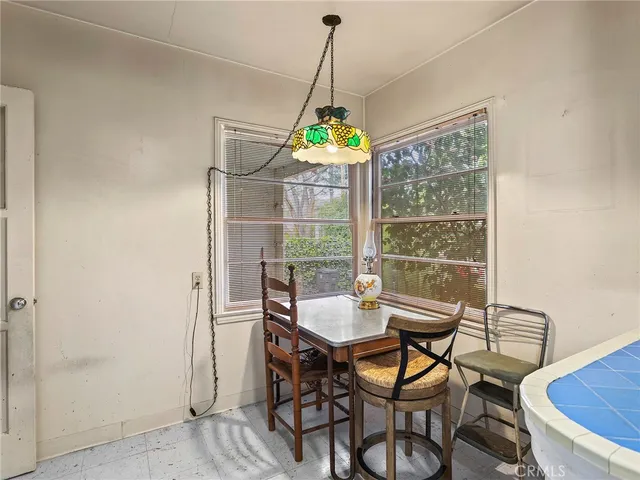 $1,389,983 | 441 Dartmouth Road, Burbank, CA 91504