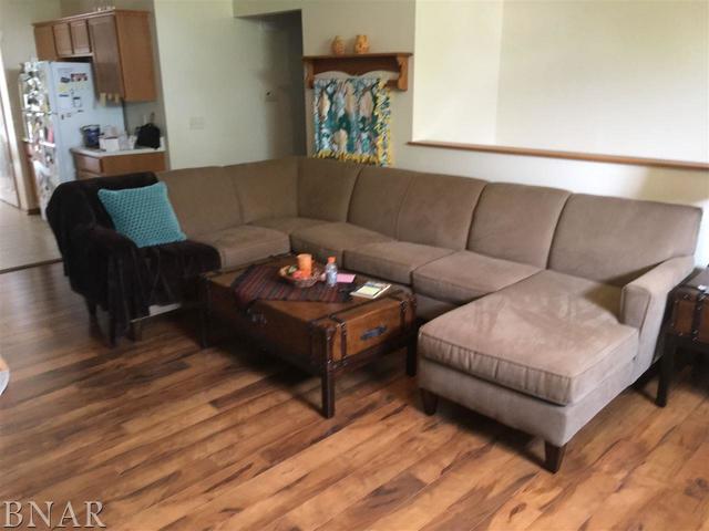 1407 Windham Hill Road Bloomington, IL 61704 - Photo 2 of 16