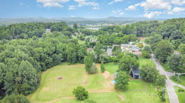 $499,999 | 1164 Bradford Mountain Road, Lenoir, NC 28645