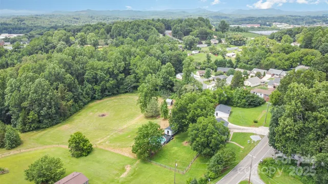 $499,999 | 1164 Bradford Mountain Road, Lenoir, NC 28645