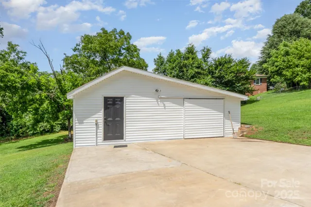 $499,999 | 1164 Bradford Mountain Road, Lenoir, NC 28645