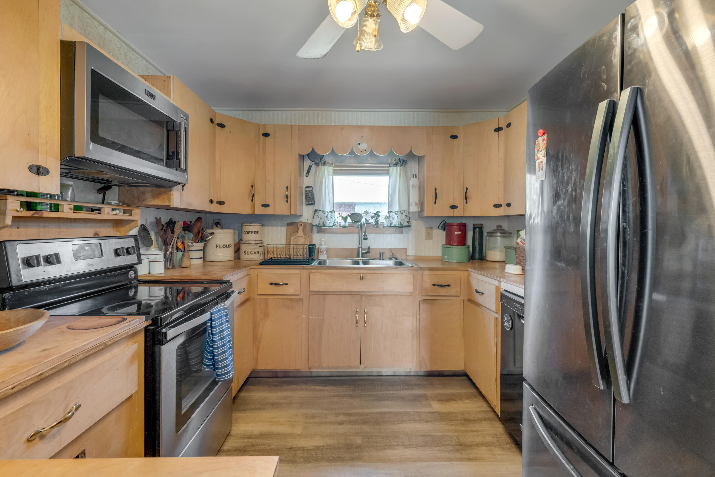 121 North Main Street Solon, ME 04979 - Photo 16 of 52 DSC06591