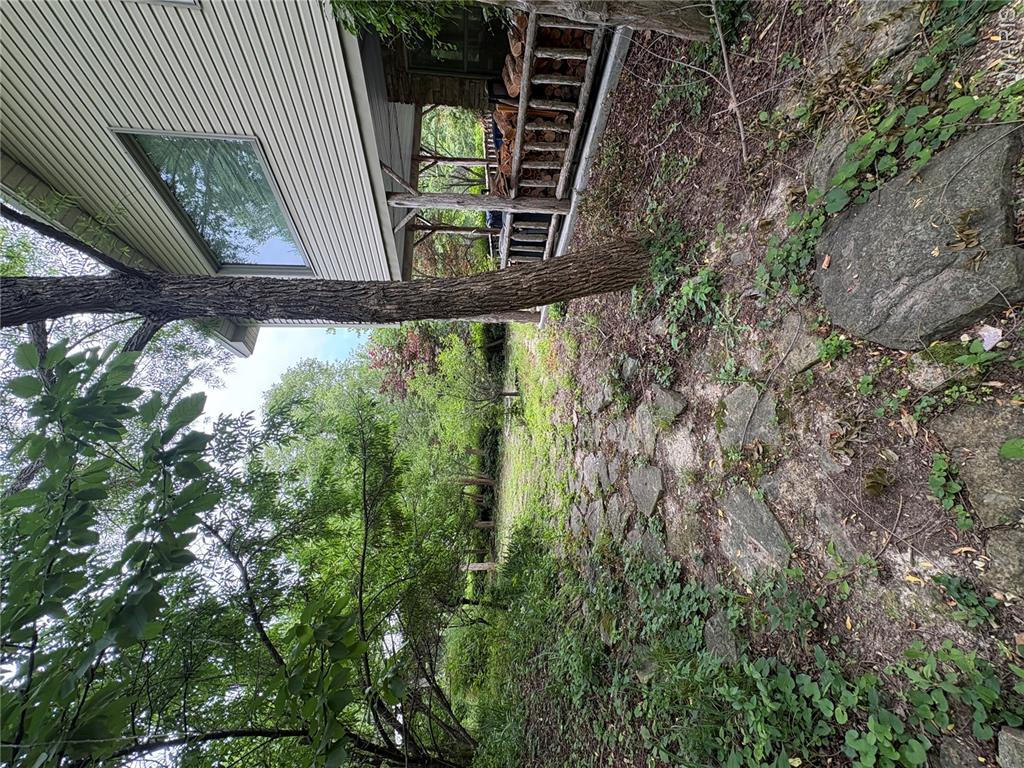 515 R And B Drive Hermann, MO 65041 - Photo 2 of 25