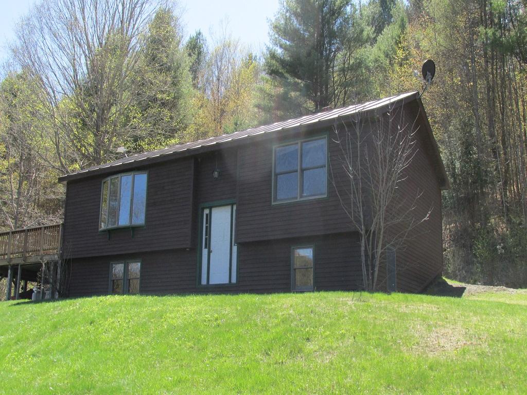 201 Bartlett Brook Road Pomfret, VT 05067 - Photo 1 of 20