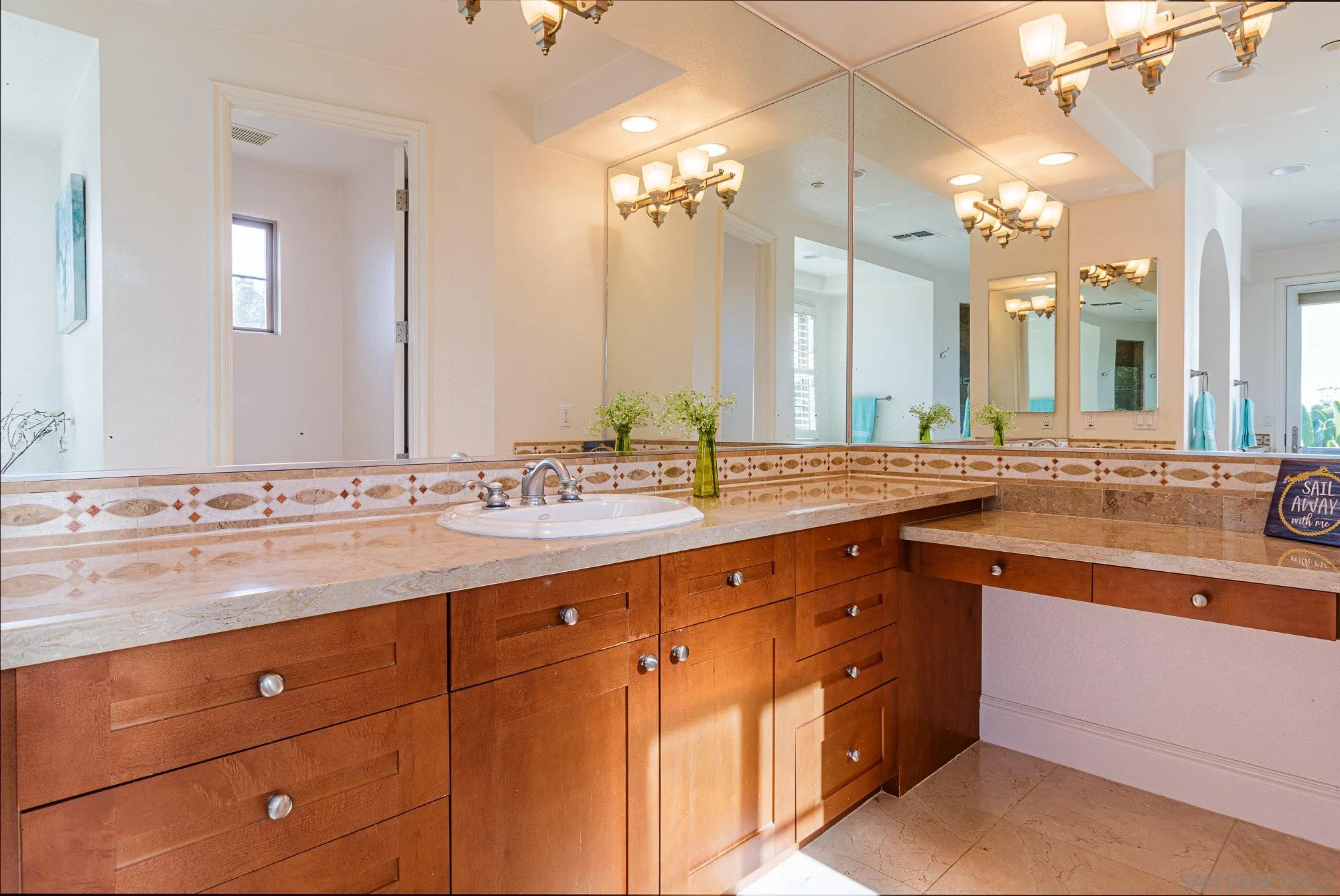 1908 Paxton Way Encinitas, CA 92024 - Photo 22 of 33 Gallery Image 22