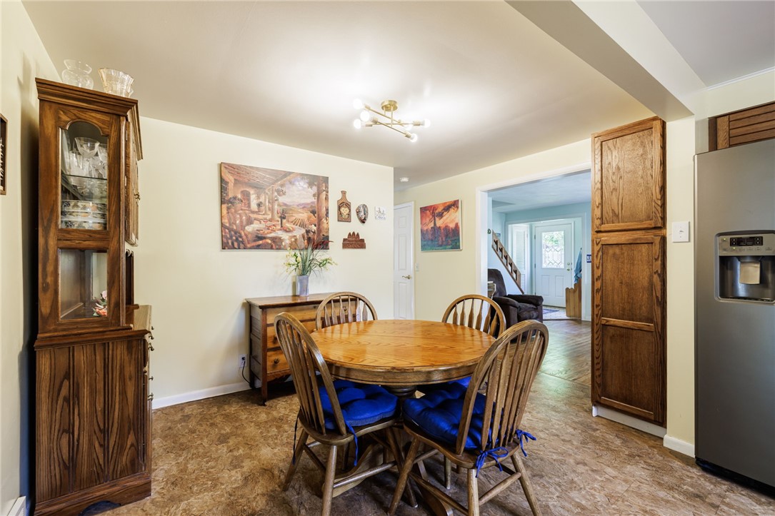 401 Hinchey Road Gates, NY 14624 - Photo 10 of 34