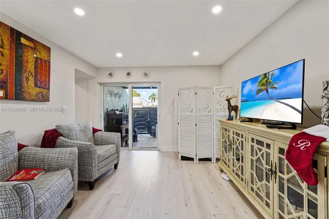 $3,650 | 10310 Northwest 5th Terrace, Unit 426, Miami, FL 33172