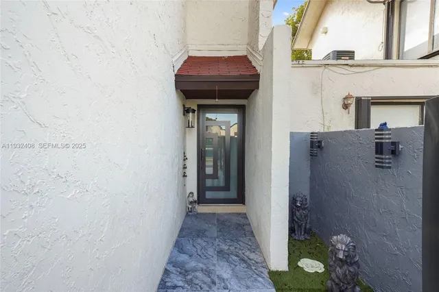 $3,650 | 10310 Northwest 5th Terrace, Unit 426, Miami, FL 33172