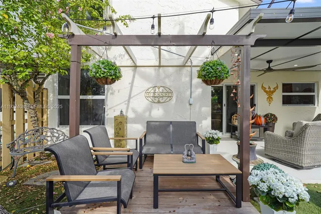 $3,650 | 10310 Northwest 5th Terrace, Unit 426, Miami, FL 33172