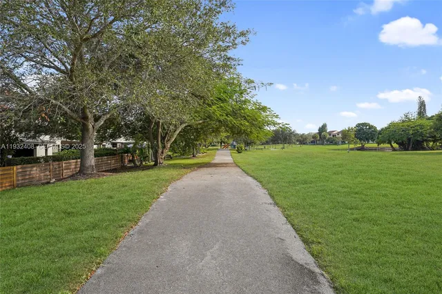 $3,650 | 10310 Northwest 5th Terrace, Unit 426, Miami, FL 33172