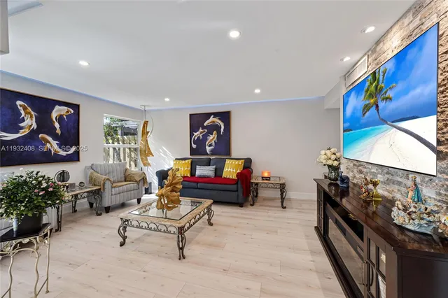 $3,650 | 10310 Northwest 5th Terrace, Unit 426, Miami, FL 33172