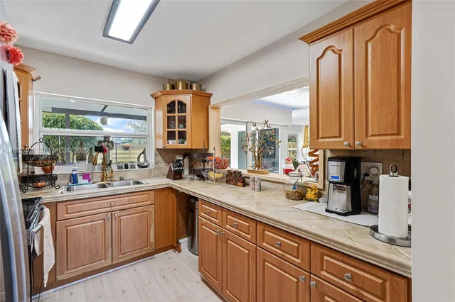 $3,650 | 10310 Northwest 5th Terrace, Unit 426, Miami, FL 33172