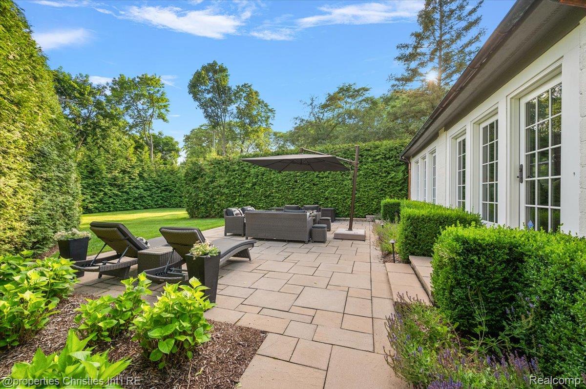 528 Covington Road Bloomfield Hills, MI 48301 - Photo 60 of 75 Patio terrace