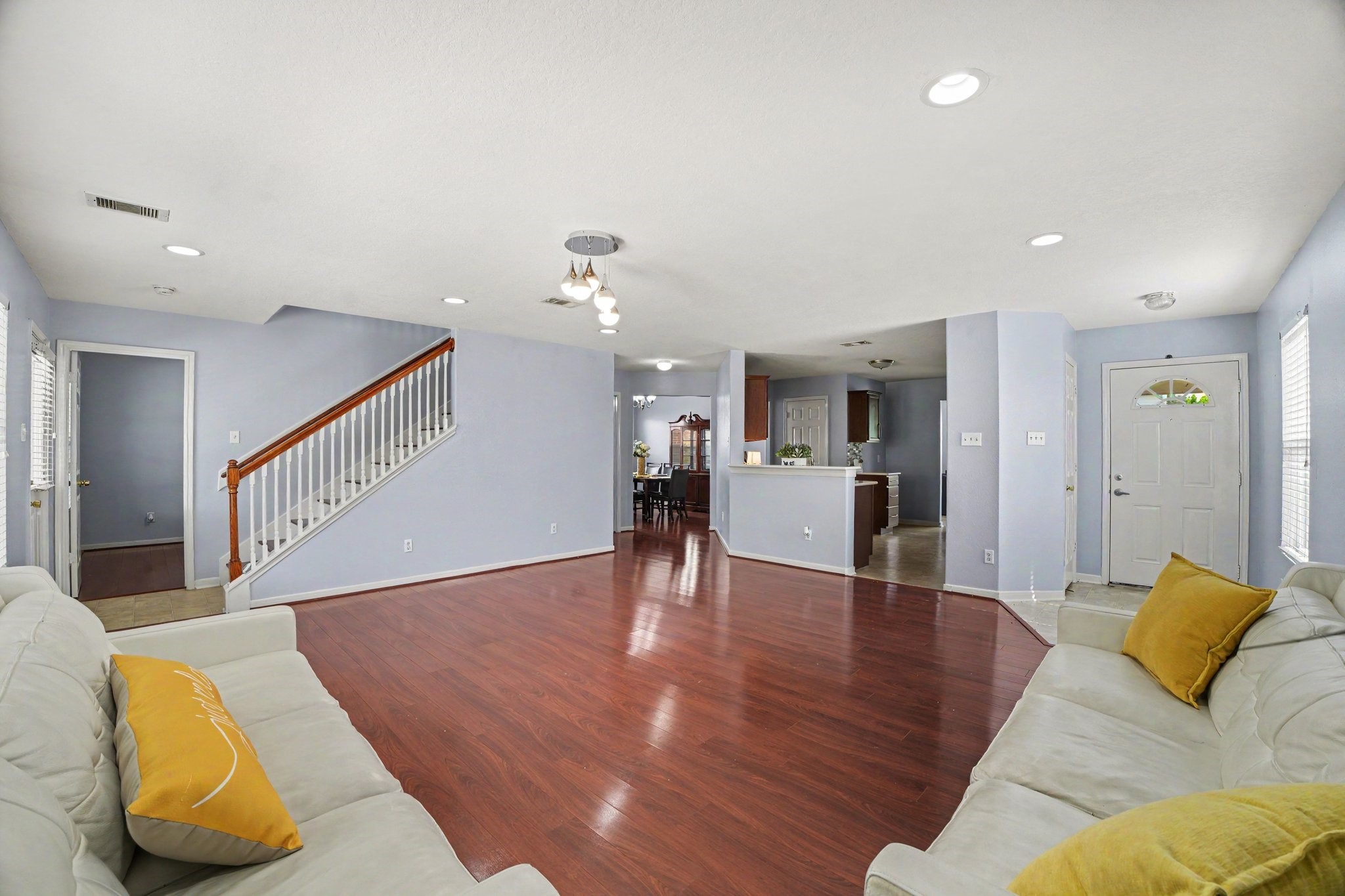 5622 Wasabi Lane Baytown, TX 77521 - Photo 4 of 29 a living room with furniture and kitchen view