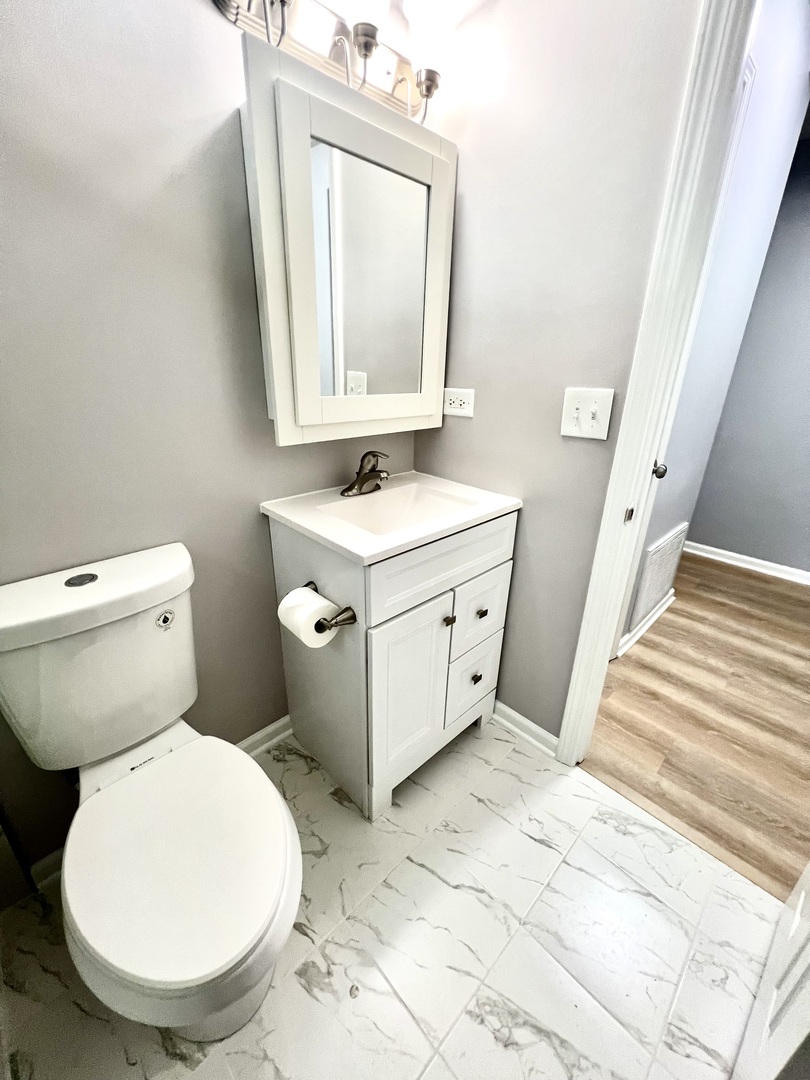 210 Willow Road Streamwood, IL 60107 - Photo 10 of 14