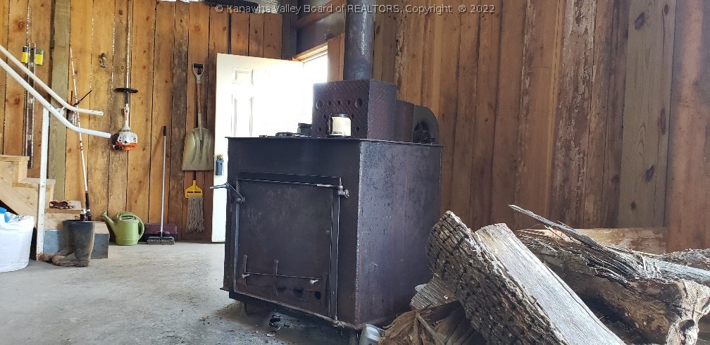 10727 Gunville Ridge Road Leon, WV 25123 - Photo 15 of 22 Gallery Image 15