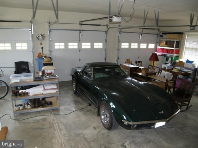 3833 Wayson Road Davidsonville, MD 21035 - Photo 29 of 29 Garage