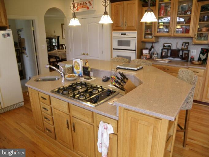 3833 Wayson Road Davidsonville, MD 21035 - Photo 8 of 29 Kitchen