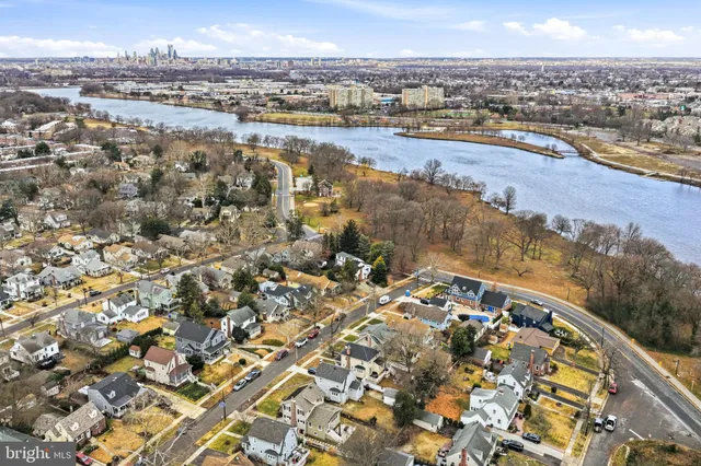 $375,000 | 219 Harding Avenue, Westmont, NJ 08108