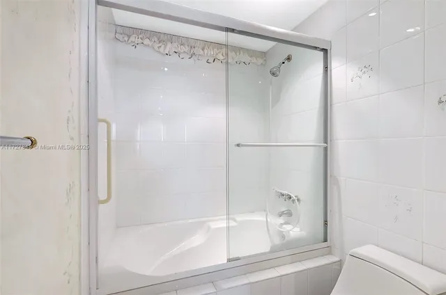 a picture of a table and chairs in patio