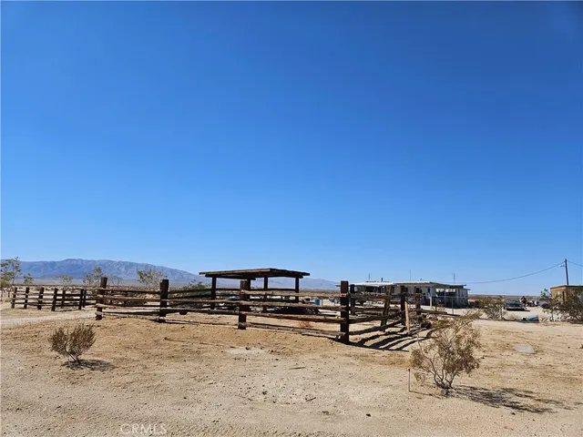 a view of a parking space