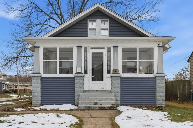 $150,000 | 1901 West 16th Street, Davenport, IA 52804