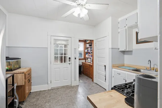 $150,000 | 1901 West 16th Street, Davenport, IA 52804