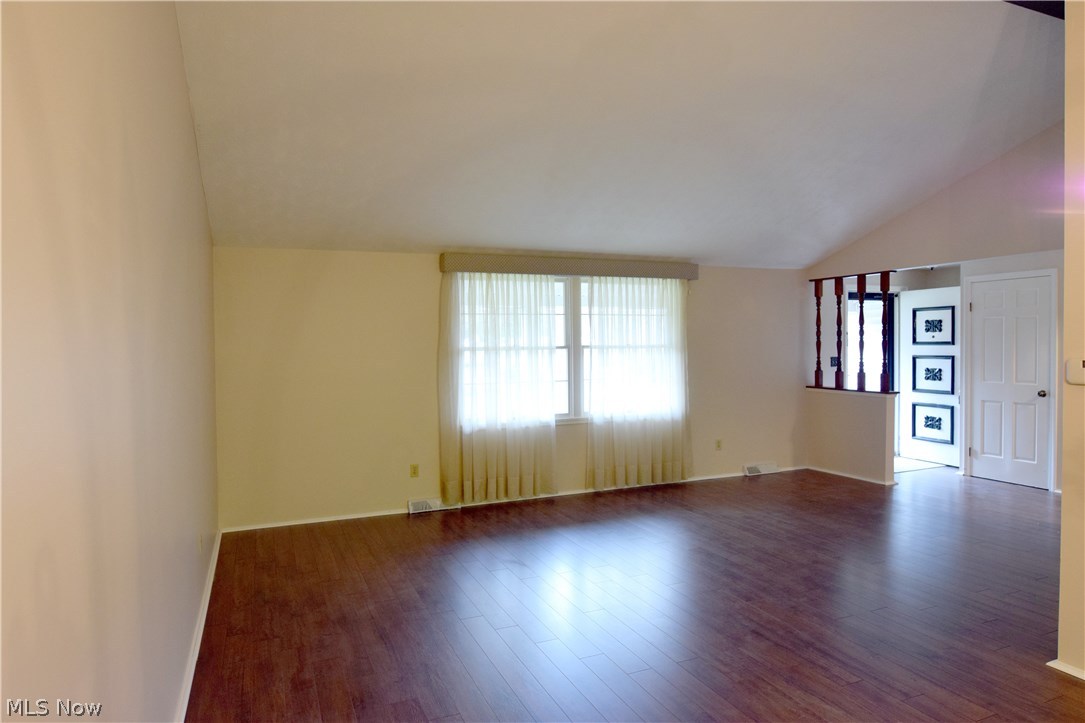 2160 Howland Wilson Road Northeast Warren, OH 44484 - Photo 7 of 32 Gallery Image 7