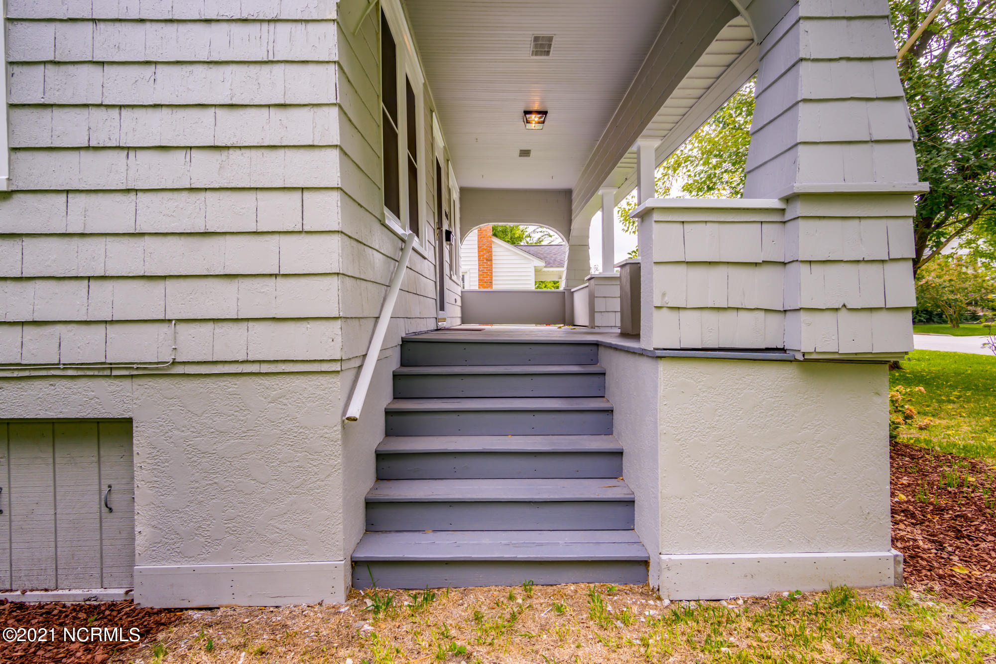 1418 Rhem Avenue New Bern, NC 28560 - Photo 11 of 45 Front